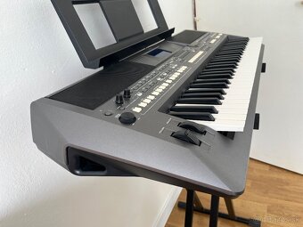 Yamaha PSR - S670 - 3