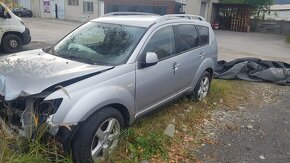 Mitsubishi Outlander na súčiastky ( iba ako celok ) - 3