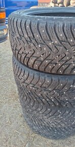 245/45 R18 - 3