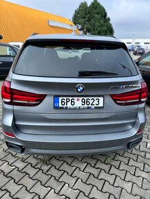 Bmw X5 F15 M50 3.0d M-paket koupeno v ČR - 3