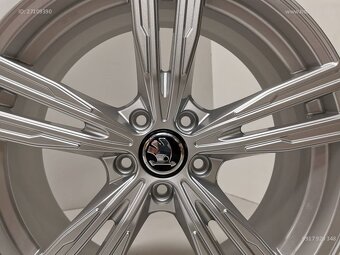 Vw Passat IT Wheels 8X19 ET47 5X112 Silber 1225 - 3