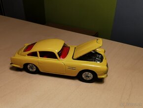 Corgi toys Aston Martin DB 4 - 3