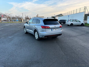 VW Touareg 3,0tdi R-line Panorama, DPH, TOP STAV - 3