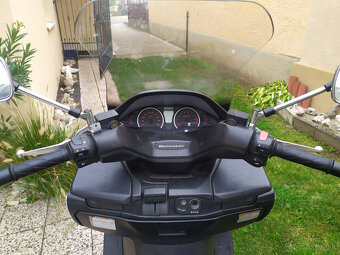 Suzuki Burgman AN 400 - 3