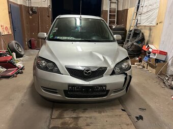 Mazda 2 2001 - 3