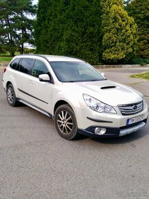 SUBARU OUTBACK 2011 2,0 D COMFORT 110 KW r.v. 2011/2012 - 3