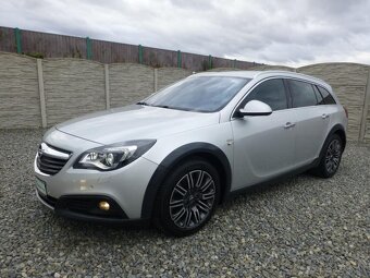 Opel Insignia 2.0CDTi 4x4 COUNTRY TOURER 1A - 3