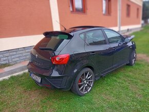 Rozpredám po Havárii Seat Ibiza 6J Sport 2009 1.9TDI(BLS) 77 - 3