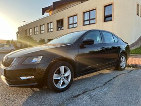 Škoda Octavia 2,0 TDI, 110kW, kúpená v SR, garážovaná. - 3