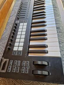 Novation Launchkey 61 MK3 MIDI keyboard - 3