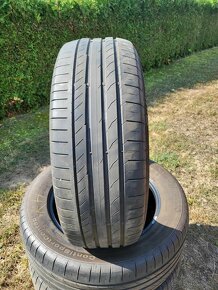 Continental 235/60R18 - 3