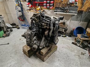 Motor vw t5 2.5 96kw aj s prevodovkou 4x4 - 3