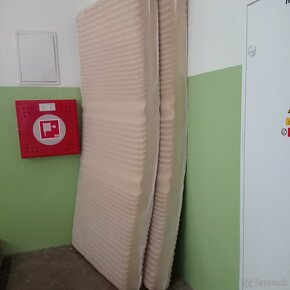 Predam 2x Rošt na postel rozmer 90x200cm + 2x matrac - 3