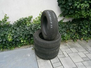 Predám 4x zimné pneu Yokohama 185/60 R15 88TXL - 3