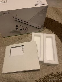 Xbox one s krabica - 3