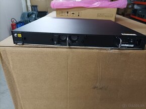 Huawei S5720-36PC-EI-AC - 3