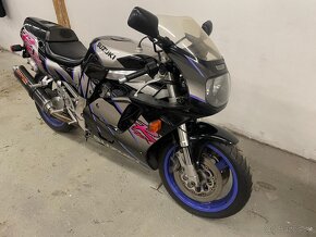 Suzuki GSXR 1992 - 93 - sběratelský stav - 3