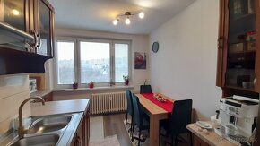 EXKLUZÍVNE na predaj 3 izbový byt, 68m2 s balkónom, sídl.: F - 3