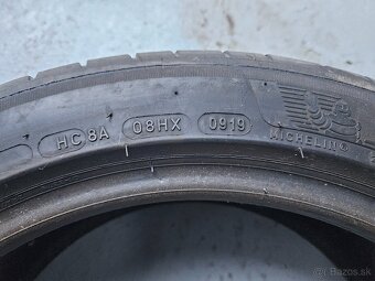 Pneu 245/45 R 17 - 3