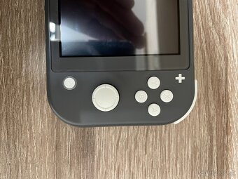 Nintendo Switch Lite - 3