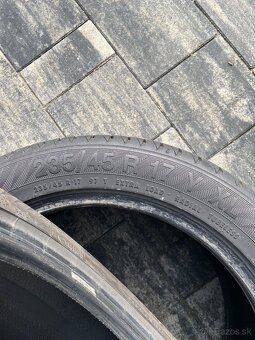 235/45 R17 - 3