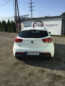 Kia Rio GOLD  11 400 € - 3