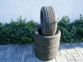 Predám 4x zimné pneu Dunlop 245/45 R18 100VXL - 3