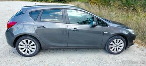 Opel Astra J 1.6 benzín 85 kw - 3