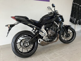 Yamaha MT 07 - 3