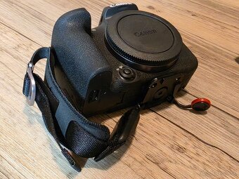 Kompletná výbava - Canon EOS R10 + objektívy a prísluše - 3