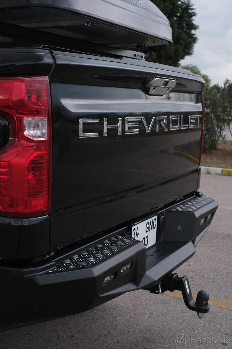 Zadný pevnostný náraznik  Chevy Silverado 2019