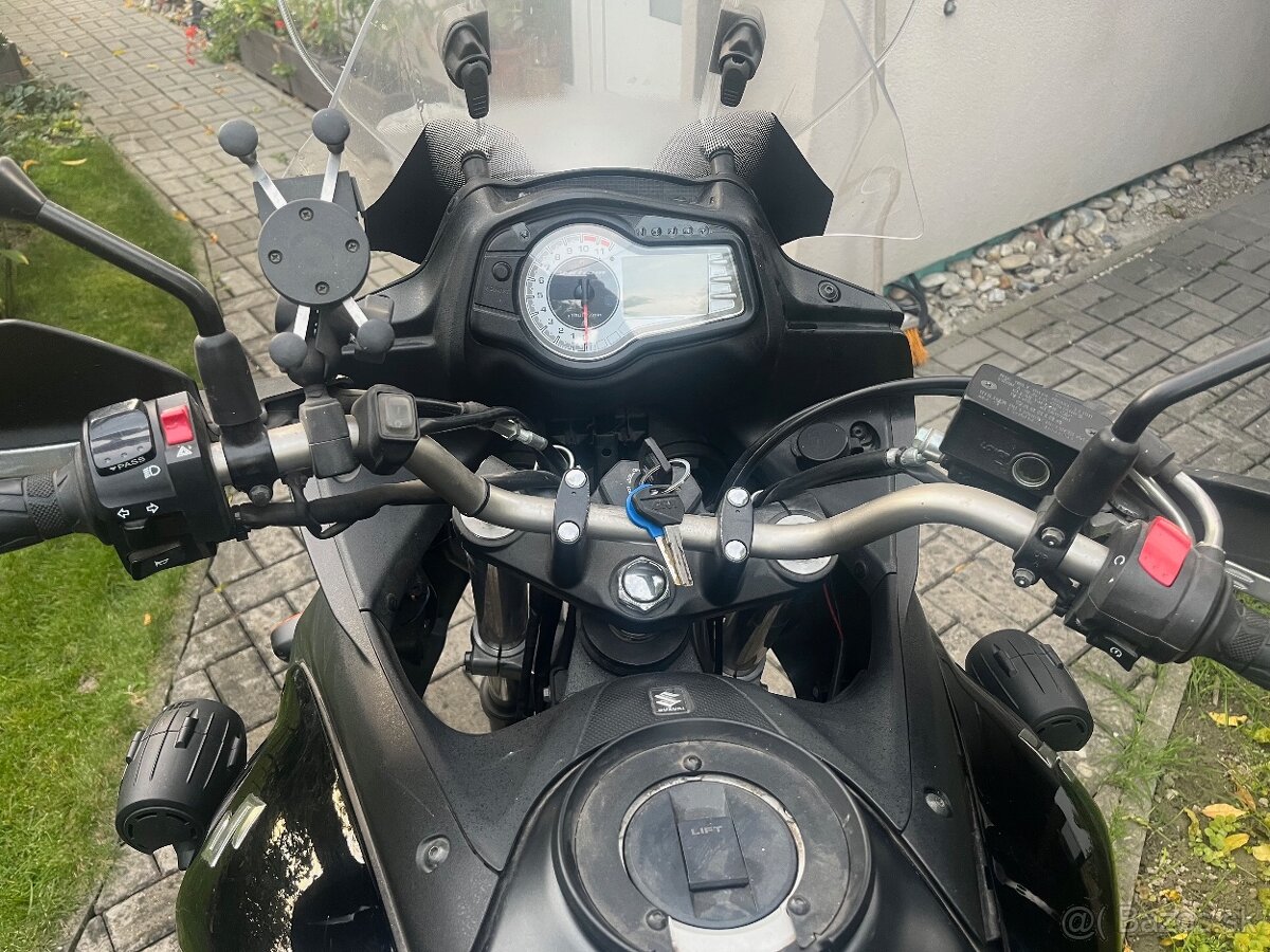 Suzuki V-STROM DL650A