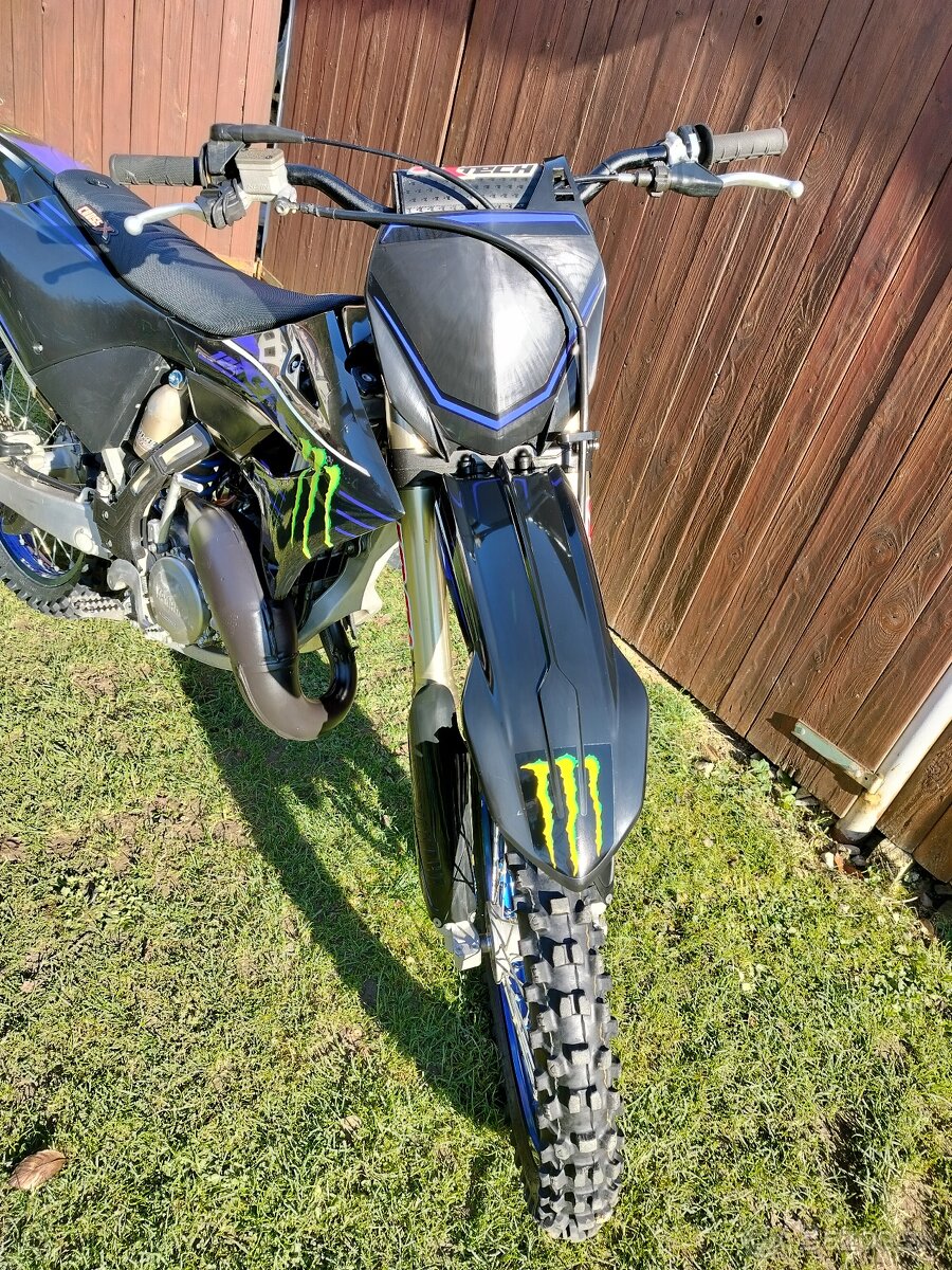 Yamaha YZ125 2022 - Monster