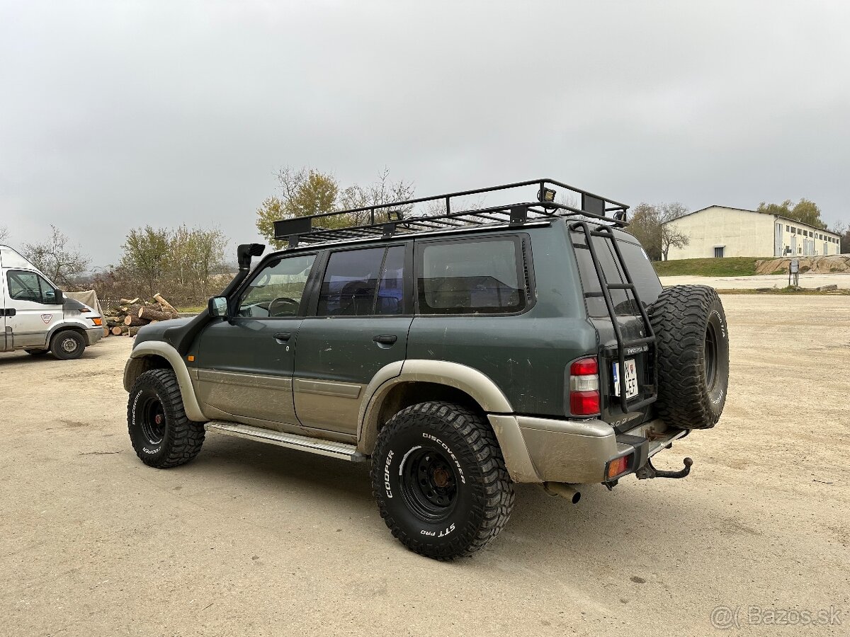 Nissan Patrol Y61 Wagon