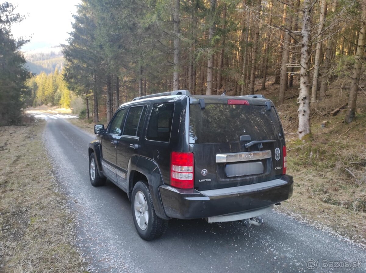 Jeep Cherokee Liberty KK 2.8 crd 130kw 4x4