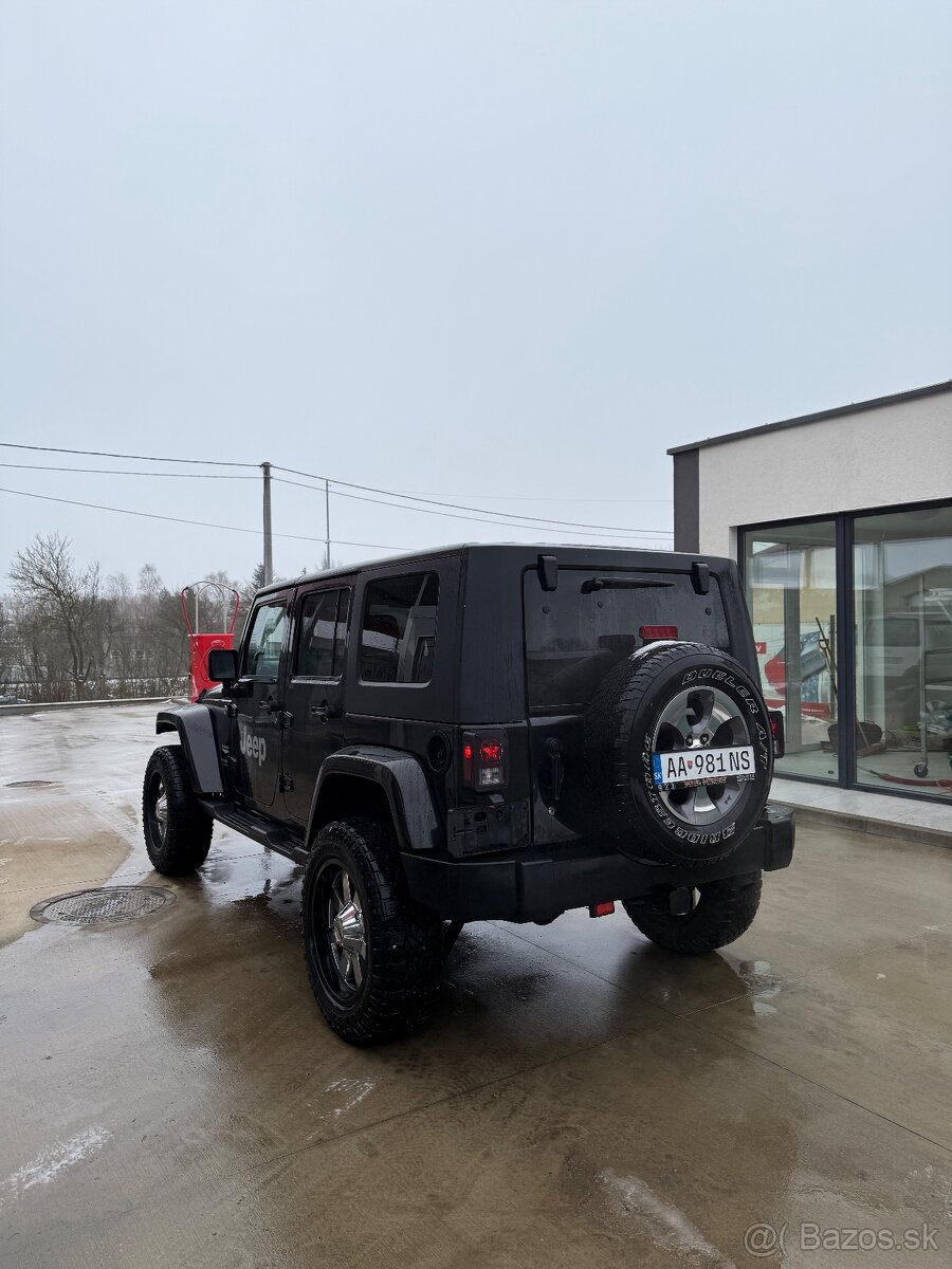 Jeep Wrangler Sahara Unlimited