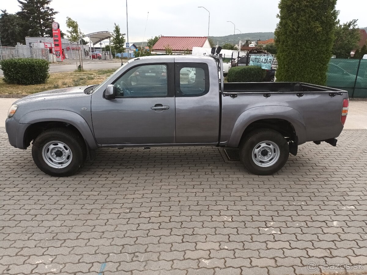 Mazda BT-50 2.5td 105kw RAP CAB/Ford Ranger 2.5tdci 2011