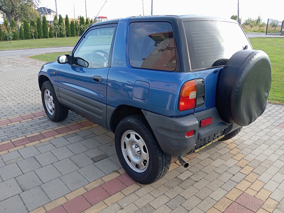 Toyota RAV4 2.0i 4x4 RESERVE