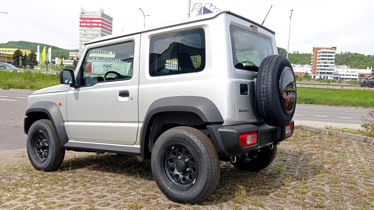 Suzuki Jimny 1,5i GL LCV strieborný