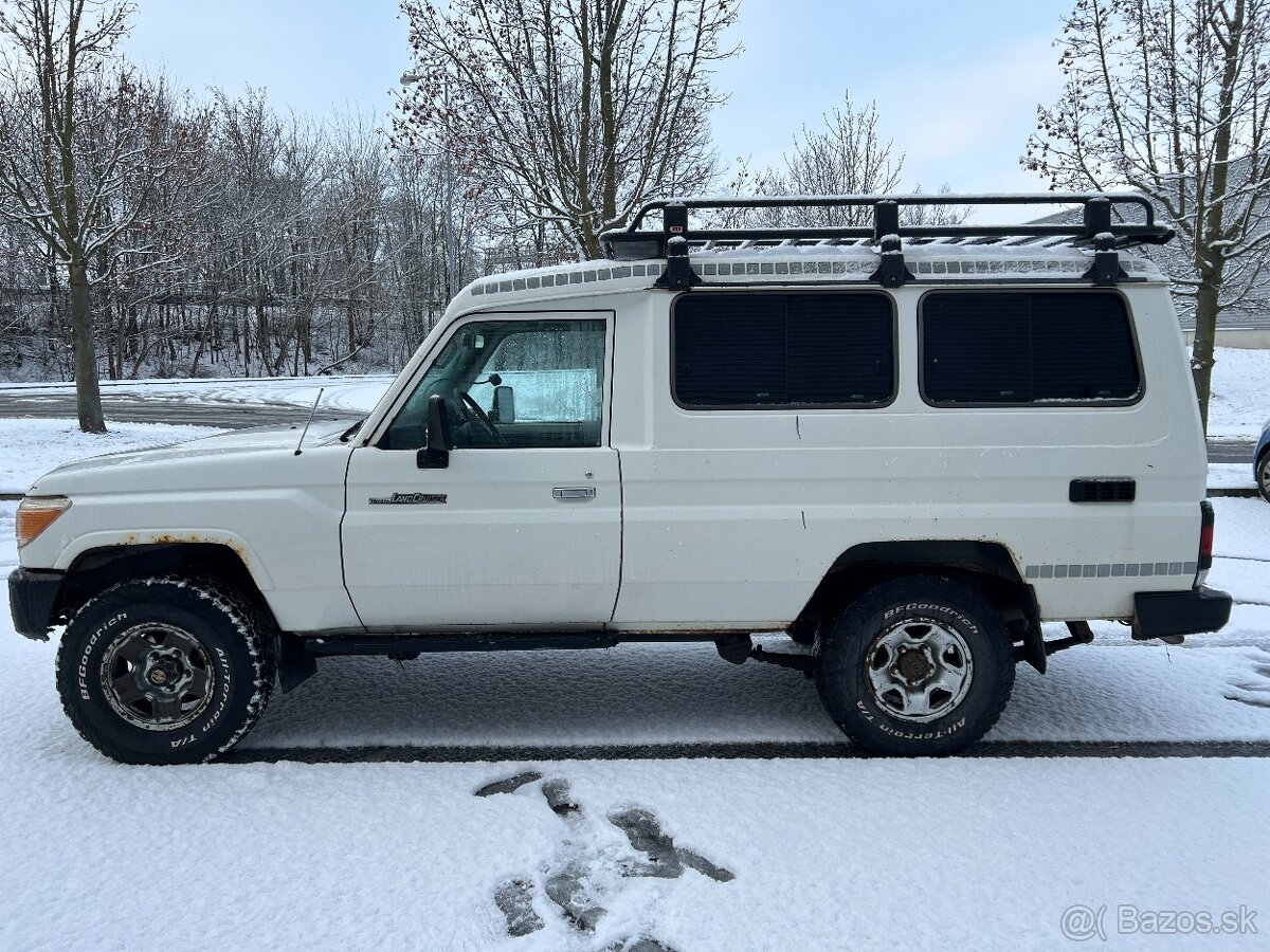 Toyota Landcruiser HZJ 78, 4x4, tažné 3500 kg