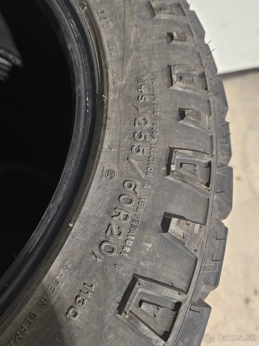 Terénne Pneu GoodYear Wrangler Duratrac 255/60 R20