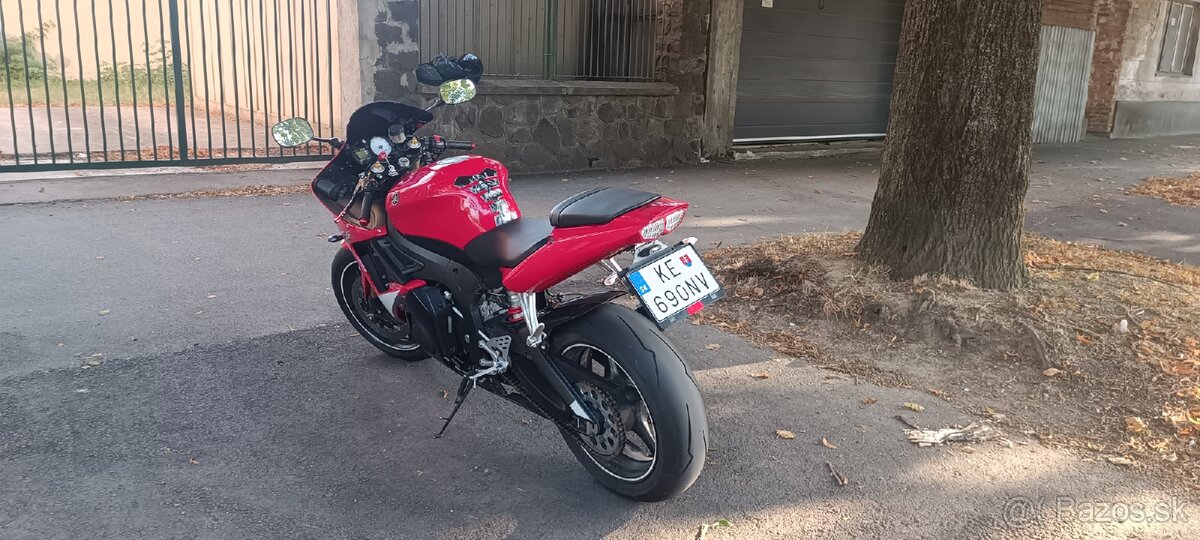 Yamaha R6 2005