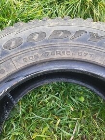 Zimné pneu GOODYER 205/75R15