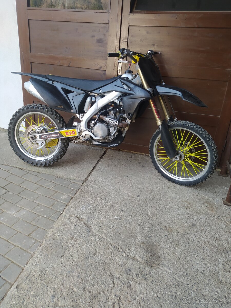 Suzuki rmz 250