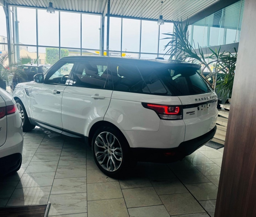 Land Rover Range Rover SPORT 3.0 SDV6 Automat 4x4