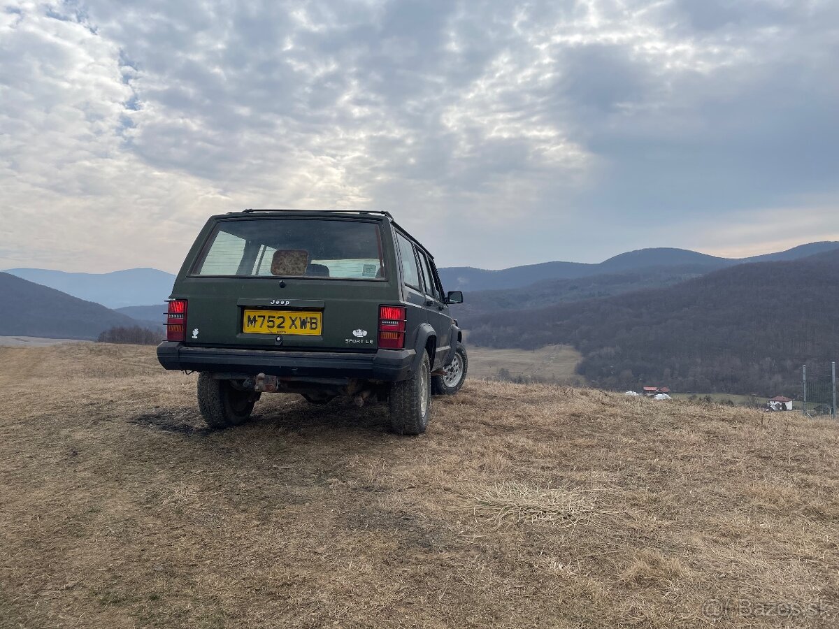 Jeep cherokee 2,5 benzin manual