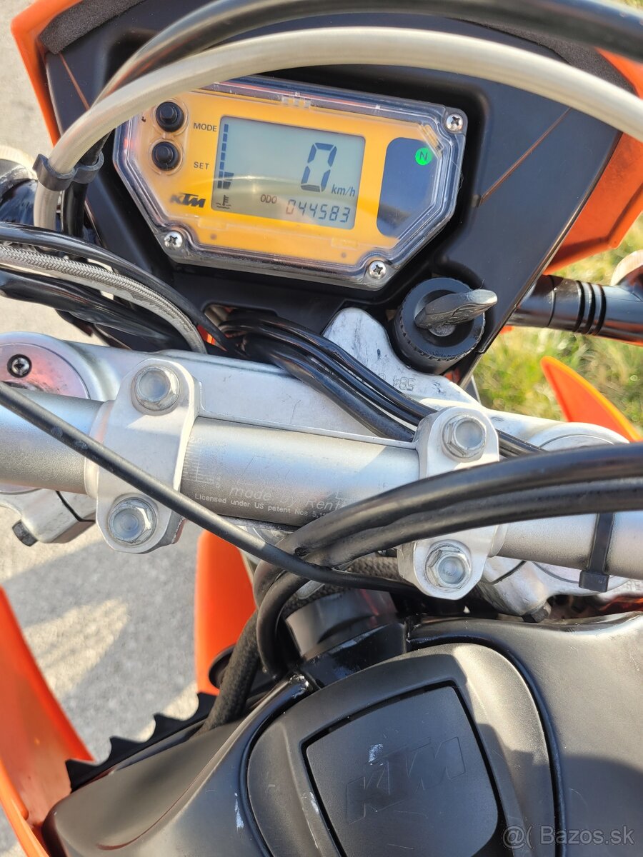 KTM 640 LC4 Supermoto, el. štartér