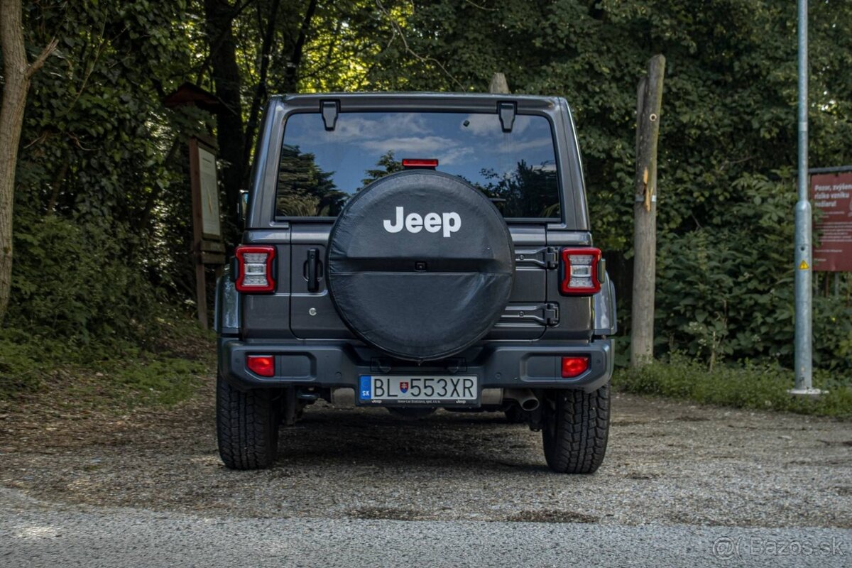 Jeep Wrangler SAHARA 2,0 Automat