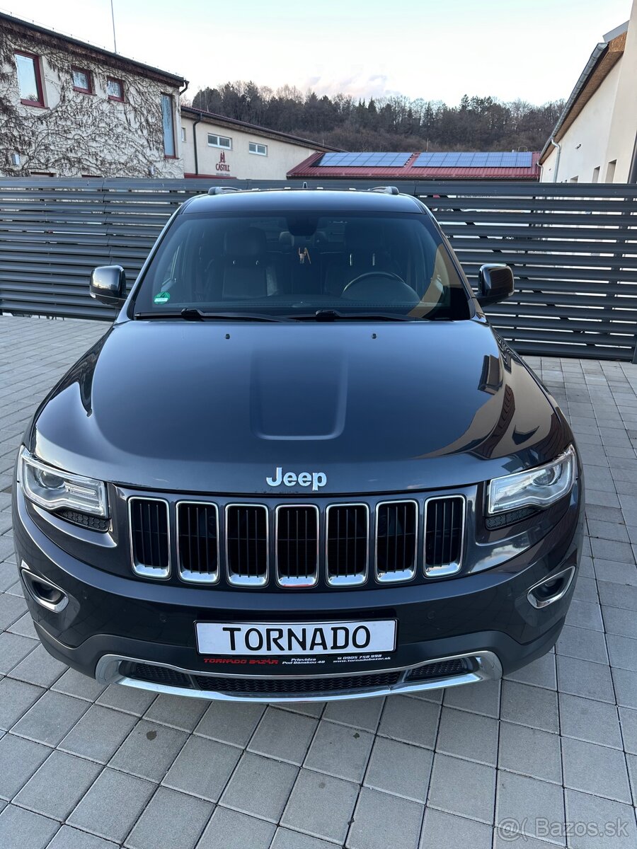 Jeep Grand Cherokee (WK2)