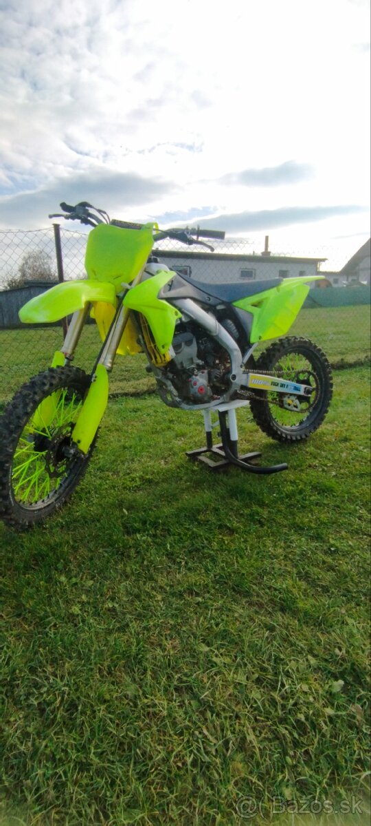 Suzuki rmz 250